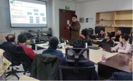 电子信息学院机器人与智能技术研究团队学术交流会圆满举行